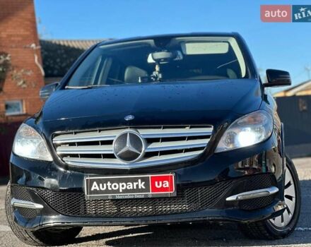 Черный Мерседес Б-класс, объемом двигателя 2 л и пробегом 169 тыс. км за 8590 $, фото 4 на Automoto.ua
