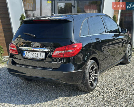 Черный Мерседес Б-класс, объемом двигателя 1.46 л и пробегом 214 тыс. км за 10600 $, фото 6 на Automoto.ua