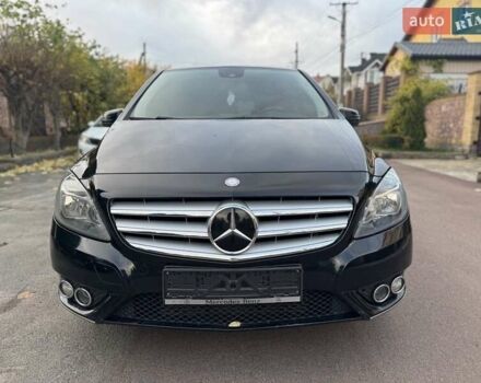 Чорний Мерседес Б-клас, об'ємом двигуна 1.5 л та пробігом 230 тис. км за 9500 $, фото 2 на Automoto.ua