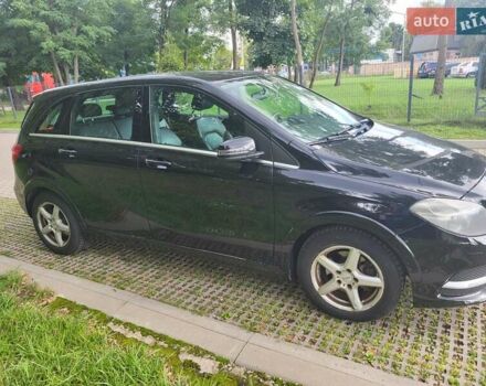 Черный Мерседес Б-класс, объемом двигателя 1.99 л и пробегом 250 тыс. км за 10200 $, фото 3 на Automoto.ua