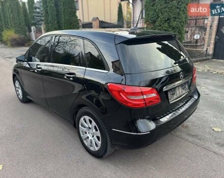 Черный Мерседес Б-класс, объемом двигателя 1.5 л и пробегом 330 тыс. км за 9700 $, фото 8 на Automoto.ua