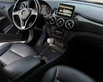 Черный Мерседес Б-класс, объемом двигателя 1.5 л и пробегом 330 тыс. км за 10300 $, фото 7 на Automoto.ua