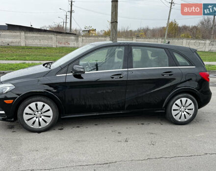 Черный Мерседес Б-класс, объемом двигателя 0 л и пробегом 95 тыс. км за 9700 $, фото 4 на Automoto.ua