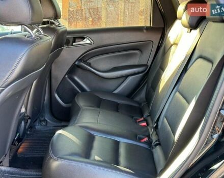 Черный Мерседес Б-класс, объемом двигателя 2 л и пробегом 169 тыс. км за 8590 $, фото 12 на Automoto.ua