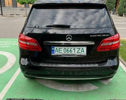 Черный Мерседес Б-класс, объемом двигателя 0 л и пробегом 79 тыс. км за 11999 $, фото 4 на Automoto.ua