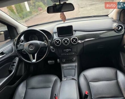 Чорний Мерседес Б-клас, об'ємом двигуна 1.5 л та пробігом 330 тис. км за 9700 $, фото 22 на Automoto.ua