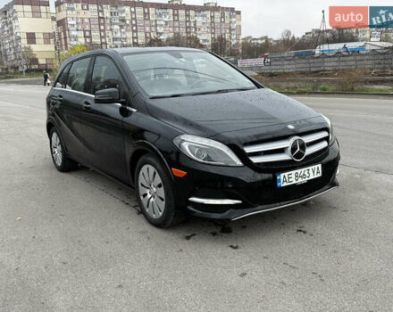 Черный Мерседес Б-класс, объемом двигателя 0 л и пробегом 95 тыс. км за 9700 $, фото 3 на Automoto.ua