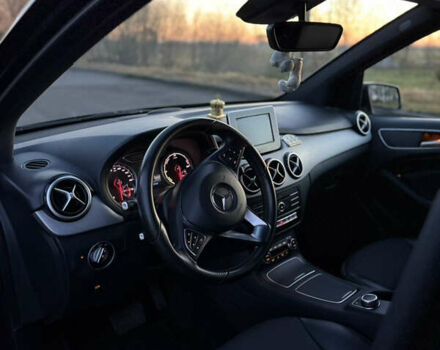 Черный Мерседес Б-класс, объемом двигателя 0 л и пробегом 120 тыс. км за 10000 $, фото 19 на Automoto.ua