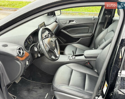 Черный Мерседес Б-класс, объемом двигателя 0 л и пробегом 95 тыс. км за 9700 $, фото 14 на Automoto.ua