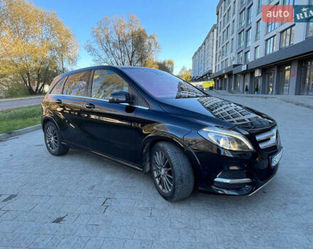 Чорний Мерседес Б-клас, об'ємом двигуна 0 л та пробігом 140 тис. км за 8499 $, фото 4 на Automoto.ua
