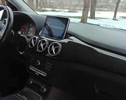 Черный Мерседес Б-класс, объемом двигателя 0 л и пробегом 105 тыс. км за 11500 $, фото 13 на Automoto.ua