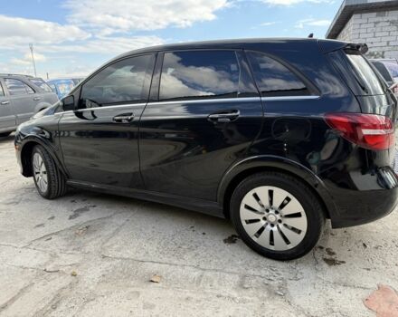 Черный Мерседес Б-класс, объемом двигателя 0 л и пробегом 190 тыс. км за 10200 $, фото 3 на Automoto.ua