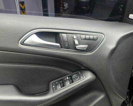 Черный Мерседес Б-класс, объемом двигателя 0 л и пробегом 116 тыс. км за 10300 $, фото 15 на Automoto.ua