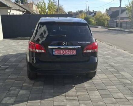 Черный Мерседес Б-класс, объемом двигателя 0 л и пробегом 140 тыс. км за 8799 $, фото 2 на Automoto.ua