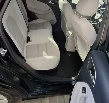 Черный Мерседес Б-класс, объемом двигателя 0 л и пробегом 140 тыс. км за 8799 $, фото 9 на Automoto.ua