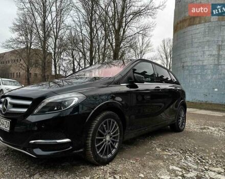 Чорний Мерседес Б-клас, об'ємом двигуна 0 л та пробігом 130 тис. км за 11000 $, фото 8 на Automoto.ua