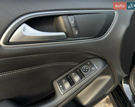 Черный Мерседес Б-класс, объемом двигателя 0 л и пробегом 88 тыс. км за 8750 $, фото 29 на Automoto.ua