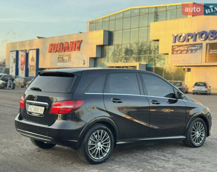 Черный Мерседес Б-класс, объемом двигателя 0 л и пробегом 88 тыс. км за 8750 $, фото 11 на Automoto.ua