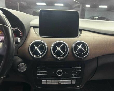 Черный Мерседес Б-класс, объемом двигателя 0 л и пробегом 116 тыс. км за 10300 $, фото 14 на Automoto.ua