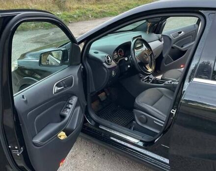 Черный Мерседес Б-класс, объемом двигателя 0 л и пробегом 109 тыс. км за 9900 $, фото 28 на Automoto.ua