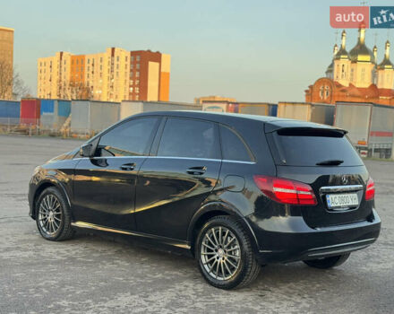 Черный Мерседес Б-класс, объемом двигателя 0 л и пробегом 88 тыс. км за 8750 $, фото 7 на Automoto.ua