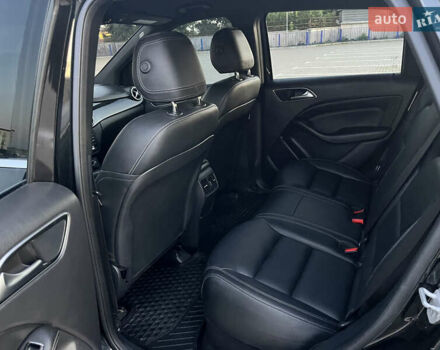 Черный Мерседес Б-класс, объемом двигателя 0 л и пробегом 114 тыс. км за 9900 $, фото 17 на Automoto.ua