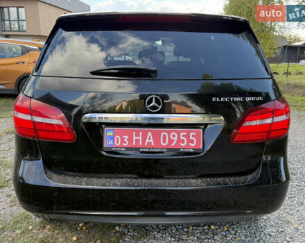 Черный Мерседес Б-класс, объемом двигателя 0 л и пробегом 120 тыс. км за 9499 $, фото 11 на Automoto.ua