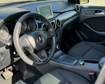 Черный Мерседес Б-класс, объемом двигателя 1.6 л и пробегом 210 тыс. км за 11800 $, фото 12 на Automoto.ua