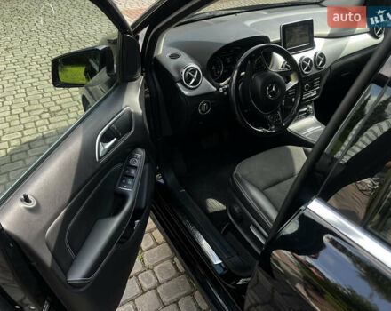 Черный Мерседес Б-класс, объемом двигателя 0 л и пробегом 74 тыс. км за 10300 $, фото 5 на Automoto.ua