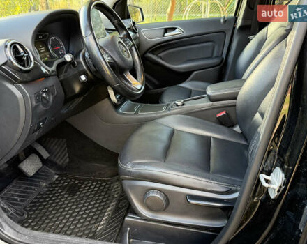 Черный Мерседес Б-класс, объемом двигателя 0 л и пробегом 120 тыс. км за 9499 $, фото 15 на Automoto.ua