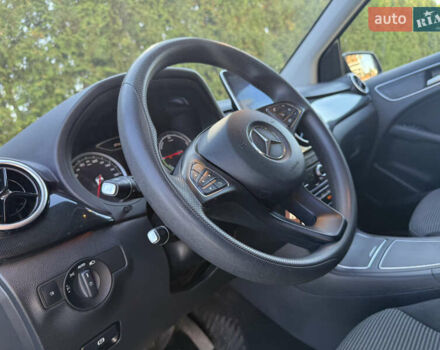 Мерседес Б-клас 2015 у Львові на Automoto.ua Чорний Мерседес Б-клас, об'ємом двигуна 0 л та пробігом 80 тис. км за 9900 $, фото 9 на Automoto.ua