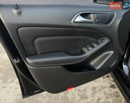 Черный Мерседес Б-класс, объемом двигателя 0 л и пробегом 88 тыс. км за 8750 $, фото 28 на Automoto.ua