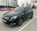Черный Мерседес Б-класс, объемом двигателя 0 л и пробегом 120 тыс. км за 9900 $, фото 1 на Automoto.ua