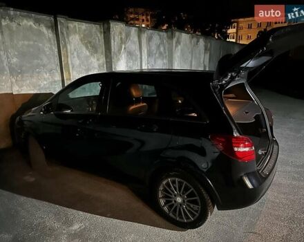 Чорний Мерседес Б-клас, об'ємом двигуна 0 л та пробігом 130 тис. км за 11000 $, фото 17 на Automoto.ua