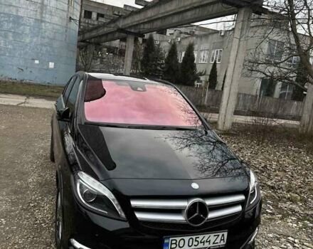 Чорний Мерседес Б-клас, об'ємом двигуна 0 л та пробігом 130 тис. км за 11000 $, фото 3 на Automoto.ua