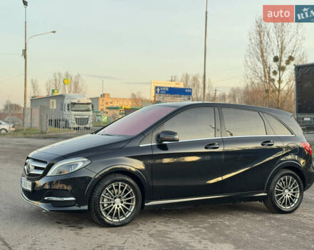 Черный Мерседес Б-класс, объемом двигателя 0 л и пробегом 88 тыс. км за 8750 $, фото 5 на Automoto.ua