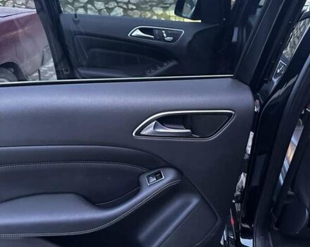 Чорний Мерседес Б-клас, об'ємом двигуна 0 л та пробігом 130 тис. км за 11000 $, фото 4 на Automoto.ua