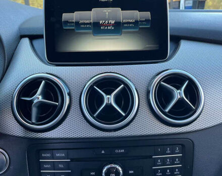 Чорний Мерседес Б-клас, об'ємом двигуна 0 л та пробігом 140 тис. км за 8499 $, фото 20 на Automoto.ua