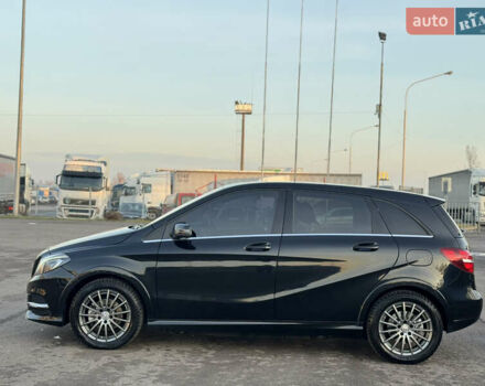 Черный Мерседес Б-класс, объемом двигателя 0 л и пробегом 88 тыс. км за 8750 $, фото 6 на Automoto.ua