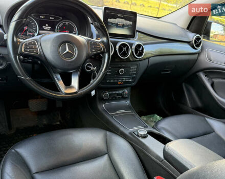 Черный Мерседес Б-класс, объемом двигателя 0 л и пробегом 120 тыс. км за 9499 $, фото 17 на Automoto.ua