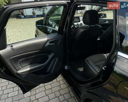 Черный Мерседес Б-класс, объемом двигателя 0 л и пробегом 74 тыс. км за 10300 $, фото 7 на Automoto.ua