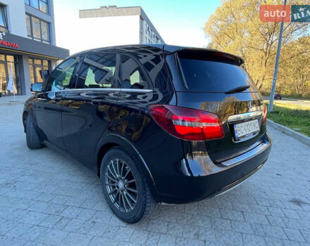 Чорний Мерседес Б-клас, об'ємом двигуна 0 л та пробігом 140 тис. км за 8499 $, фото 9 на Automoto.ua