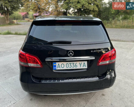Чорний Мерседес Б-клас, об'ємом двигуна 0 л та пробігом 167 тис. км за 9999 $, фото 5 на Automoto.ua