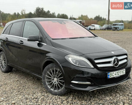 Чорний Мерседес Б-клас, об'ємом двигуна 0 л та пробігом 140 тис. км за 8499 $, фото 1 на Automoto.ua