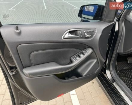 Черный Мерседес Б-класс, объемом двигателя 0 л и пробегом 120 тыс. км за 9900 $, фото 14 на Automoto.ua