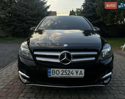 Черный Мерседес Б-класс, объемом двигателя 0 л и пробегом 74 тыс. км за 10300 $, фото 2 на Automoto.ua