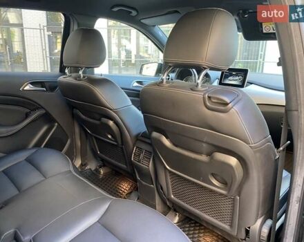 Чорний Мерседес Б-клас, об'ємом двигуна 0 л та пробігом 120 тис. км за 12500 $, фото 11 на Automoto.ua