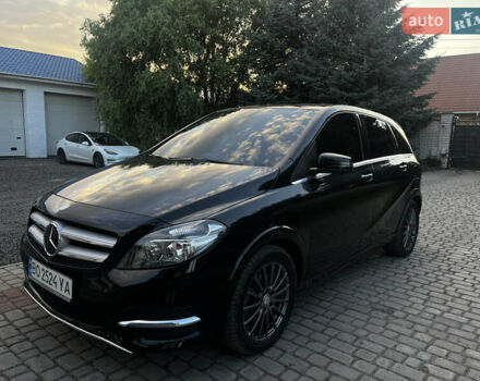 Черный Мерседес Б-класс, объемом двигателя 0 л и пробегом 74 тыс. км за 10300 $, фото 1 на Automoto.ua