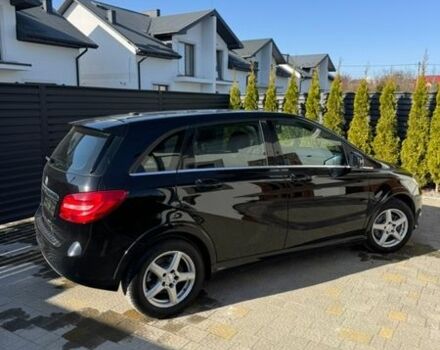 Чорний Мерседес Б-клас, об'ємом двигуна 1.99 л та пробігом 240 тис. км за 8700 $, фото 17 на Automoto.ua