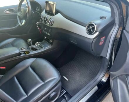 Черный Мерседес Б-класс, объемом двигателя 2 л и пробегом 70 тыс. км за 10200 $, фото 9 на Automoto.ua